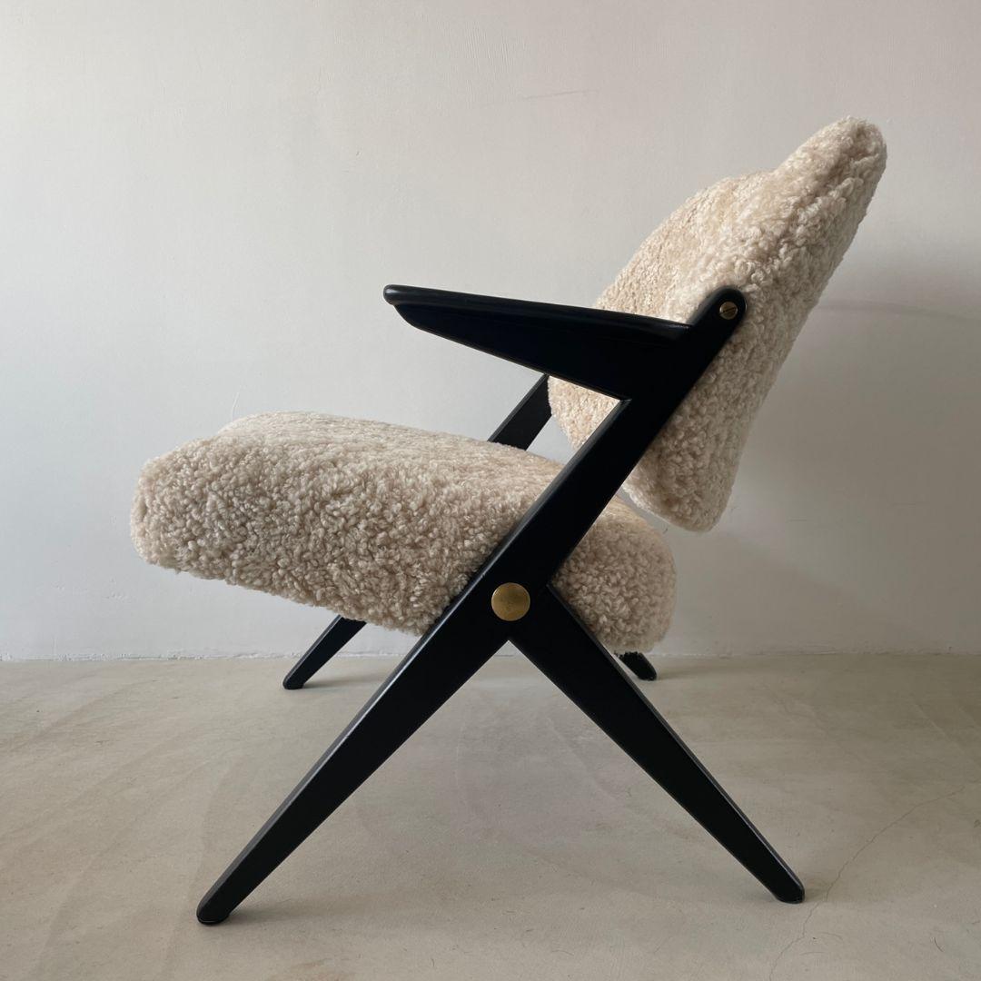 Mid-Century Modern Bengt Ruda Triva Lounge Chair in Sheepskin, Sweden, 1950s For Sale