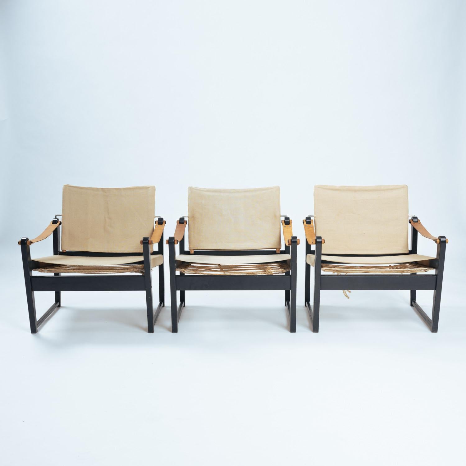 These set of 3 canvas vintage design Cikada safari chairs are an absolute eye-catcher!
Design by Bengt Ruda for Ikea in 1964, when IKEA made furniture of good quality and was an early adaptor of what was new and happening.

Beautifully shaped frame,