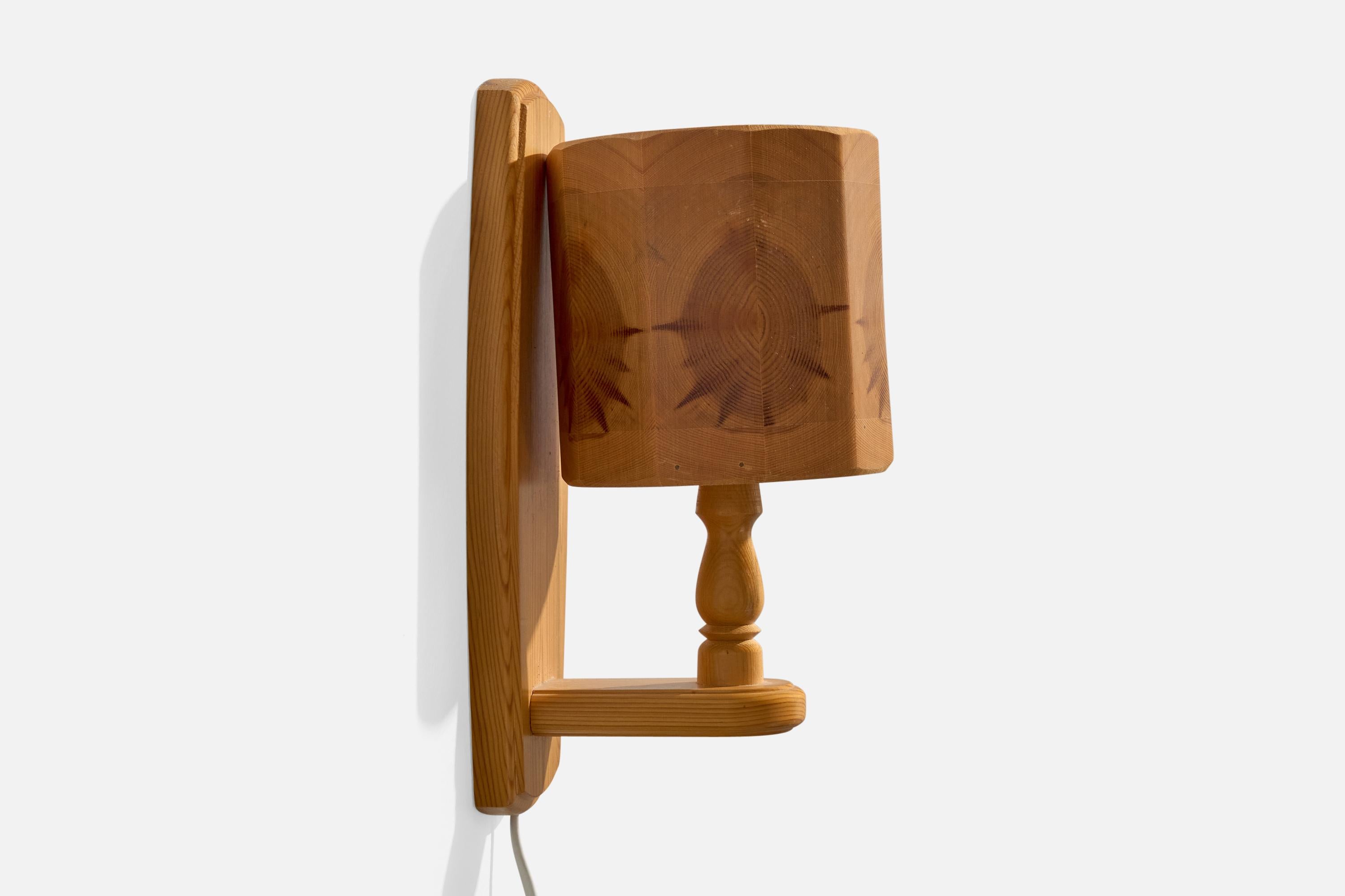 Bengt Slöjdare, Wall Lights, Pine, Sweden, 1970s For Sale 1