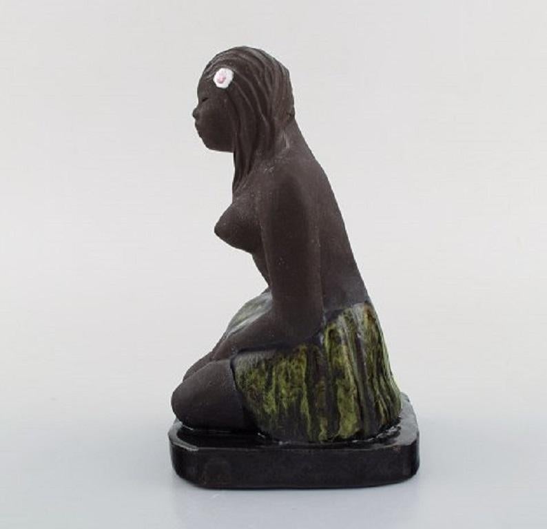 Bengt Wall, Sweden, Balinese Girl in Raw and Glazed Ceramics, 1950s In Good Condition For Sale In Copenhagen, DK