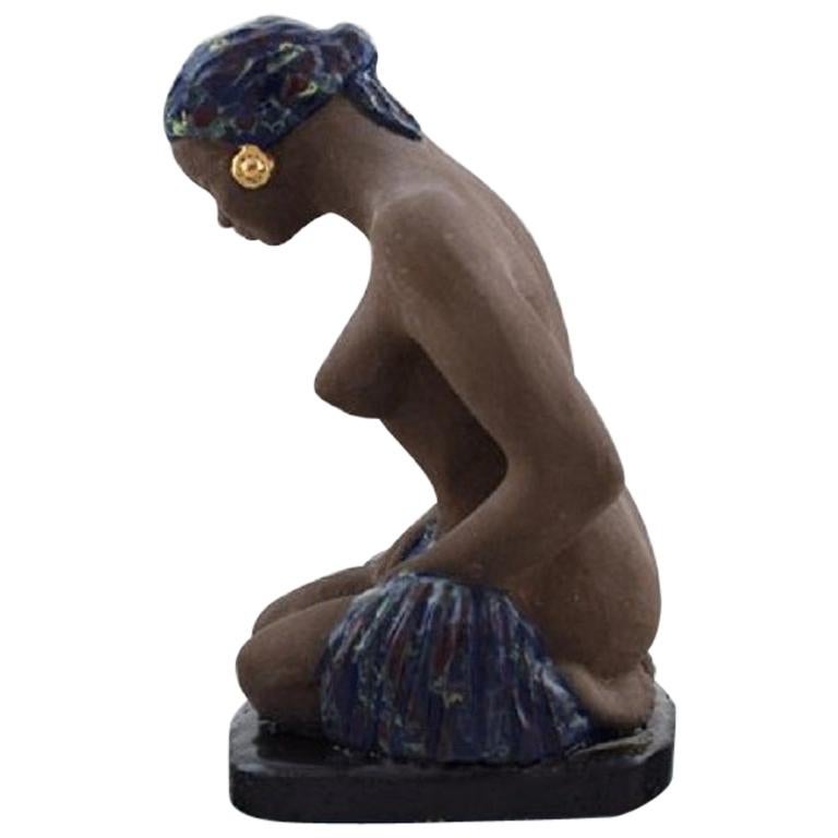 Bengt Wall, Sweden, Balinese Girl in Raw and Glazed Ceramics, 1950s For Sale