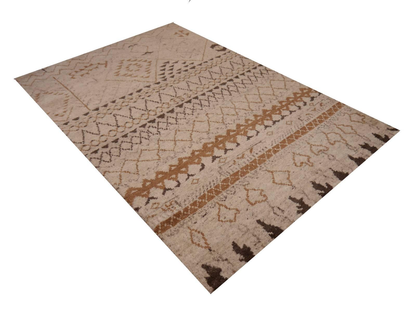 Hand-Knotted Beni Ahmad Moroccan Design Contemporary Rug