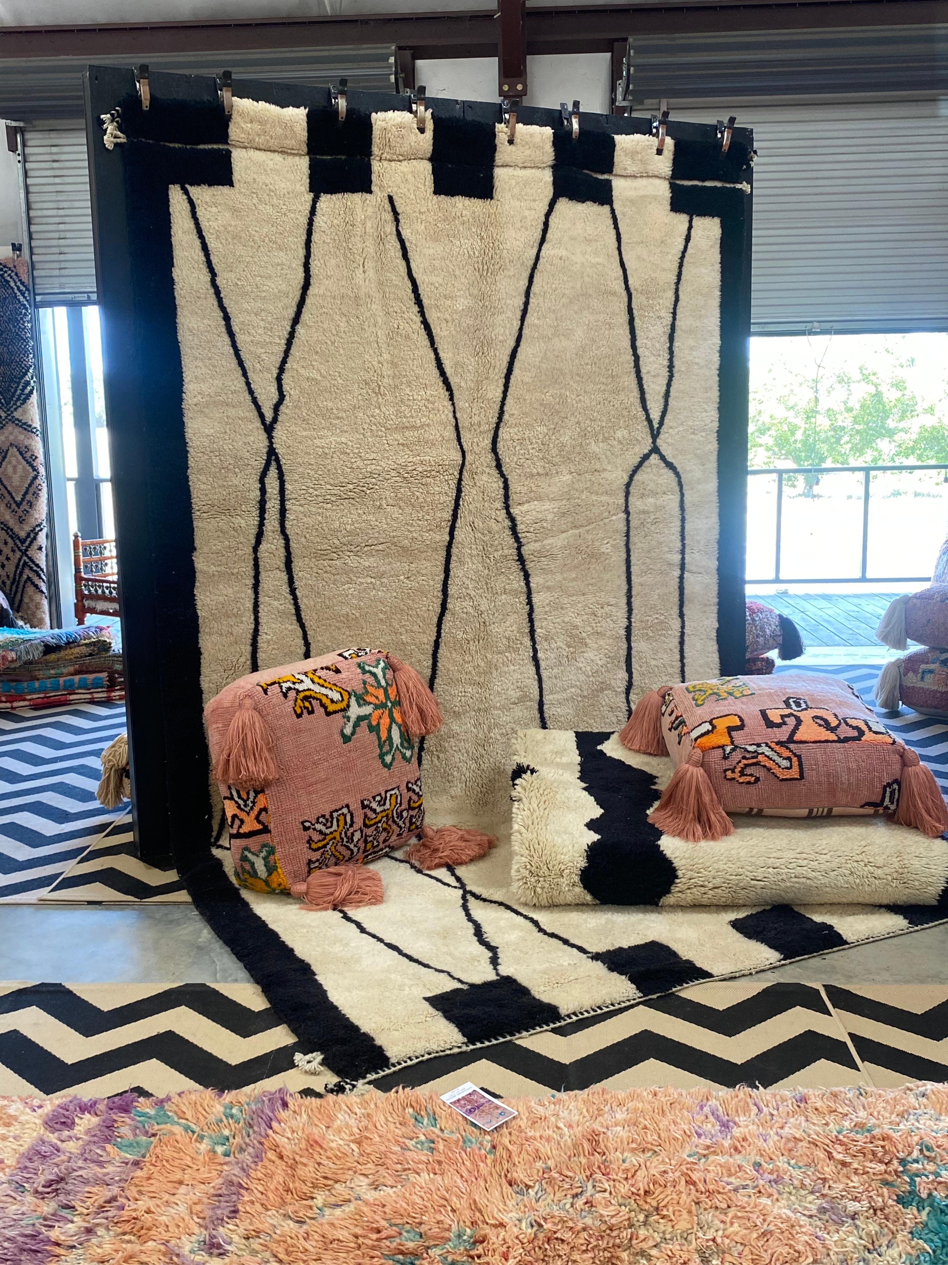 Beni Mrirt Rug 7'2 x 12'2 In New Condition For Sale In Los Angeles, CA