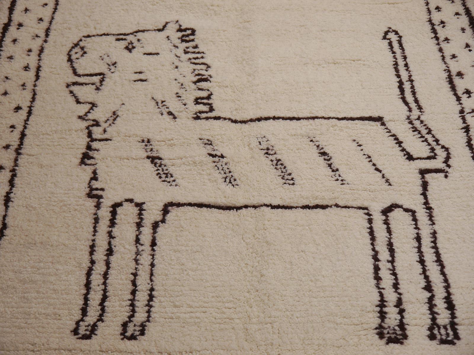Beni Ourain Berber-Löwenteppich aus nordafrikanischer marokkanischer handgeknüpfter Wolle im Angebot 2