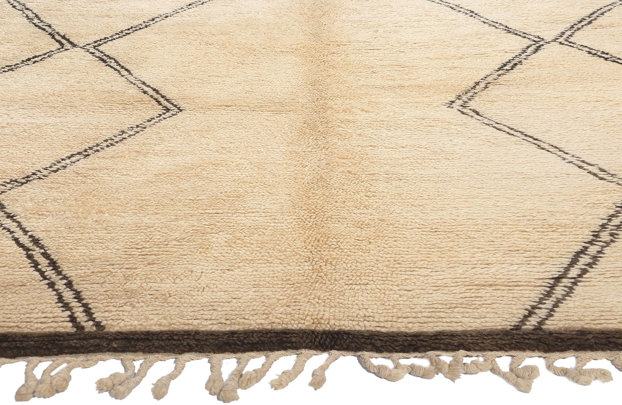 Marokkanischer Beni Ourain-Teppich im Vintage-Stil, Mid-Century Modern trifft auf minimalistischen Stil (Handgeknüpft) im Angebot