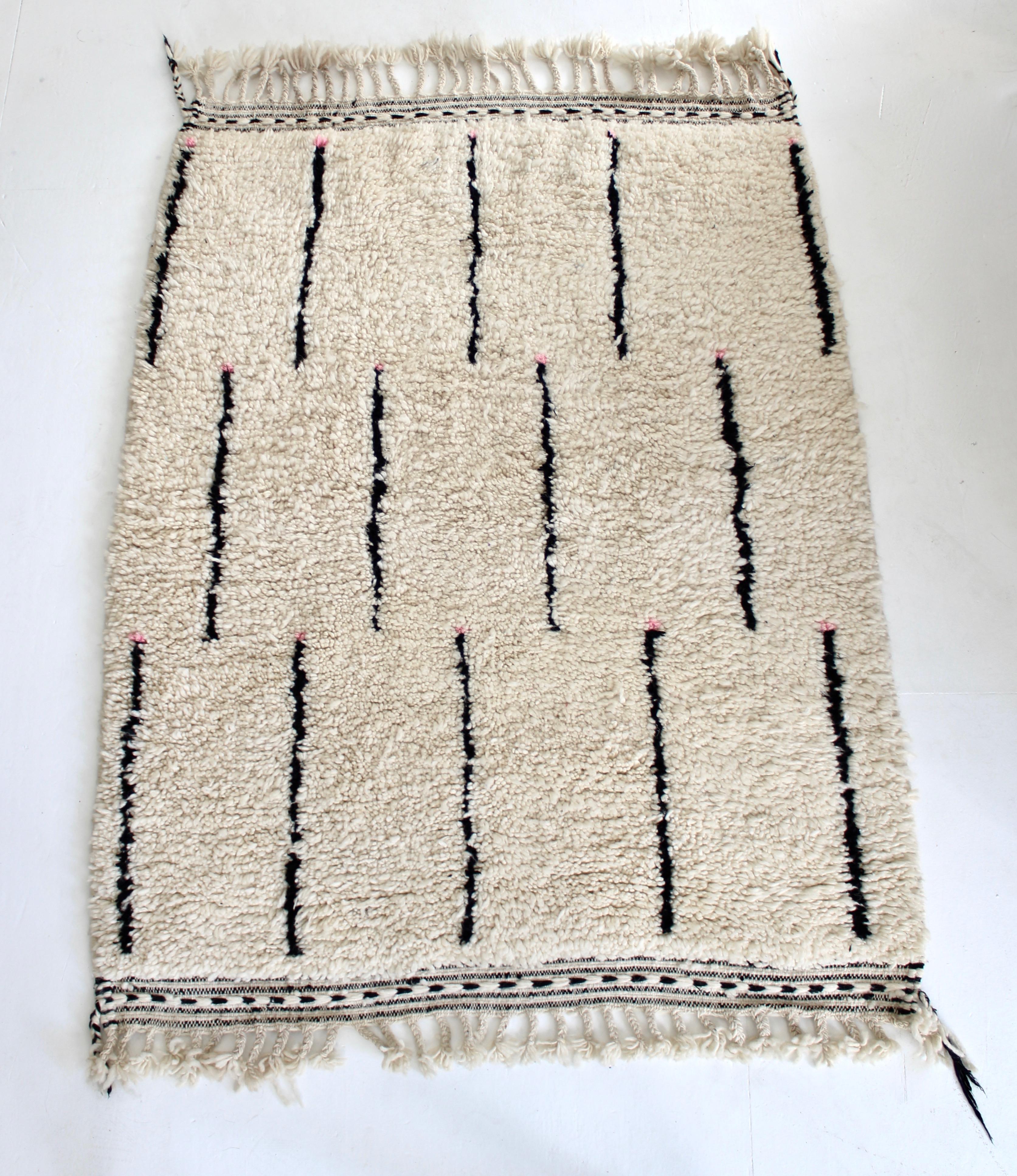 Late 20th Century Beni Ourain Moroccan Wool Cream and Black Pink Dot Atlas Mountains Rug