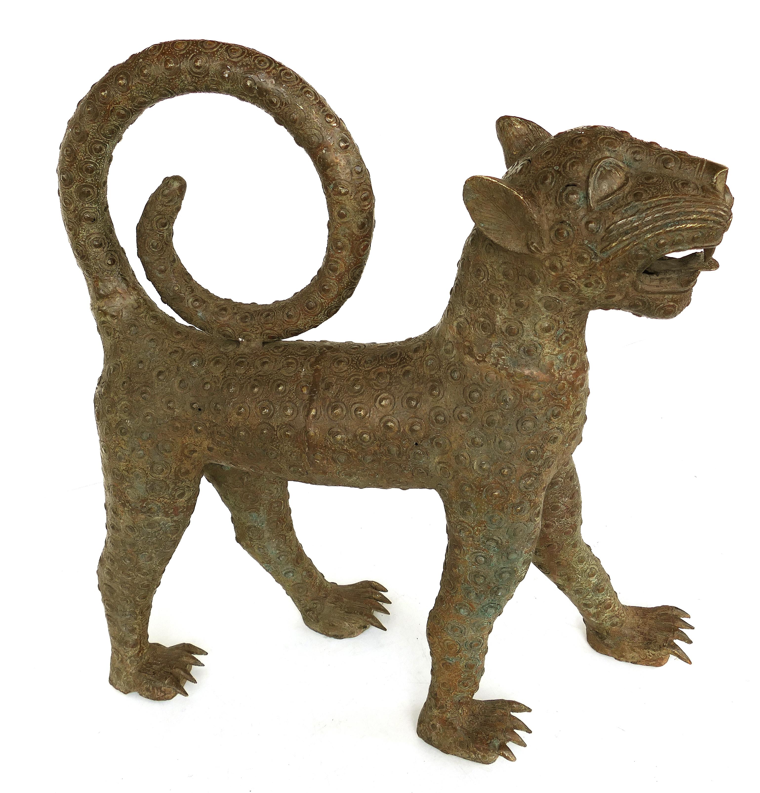 Bronze Sculptures en bronze de léopards du Bénin 