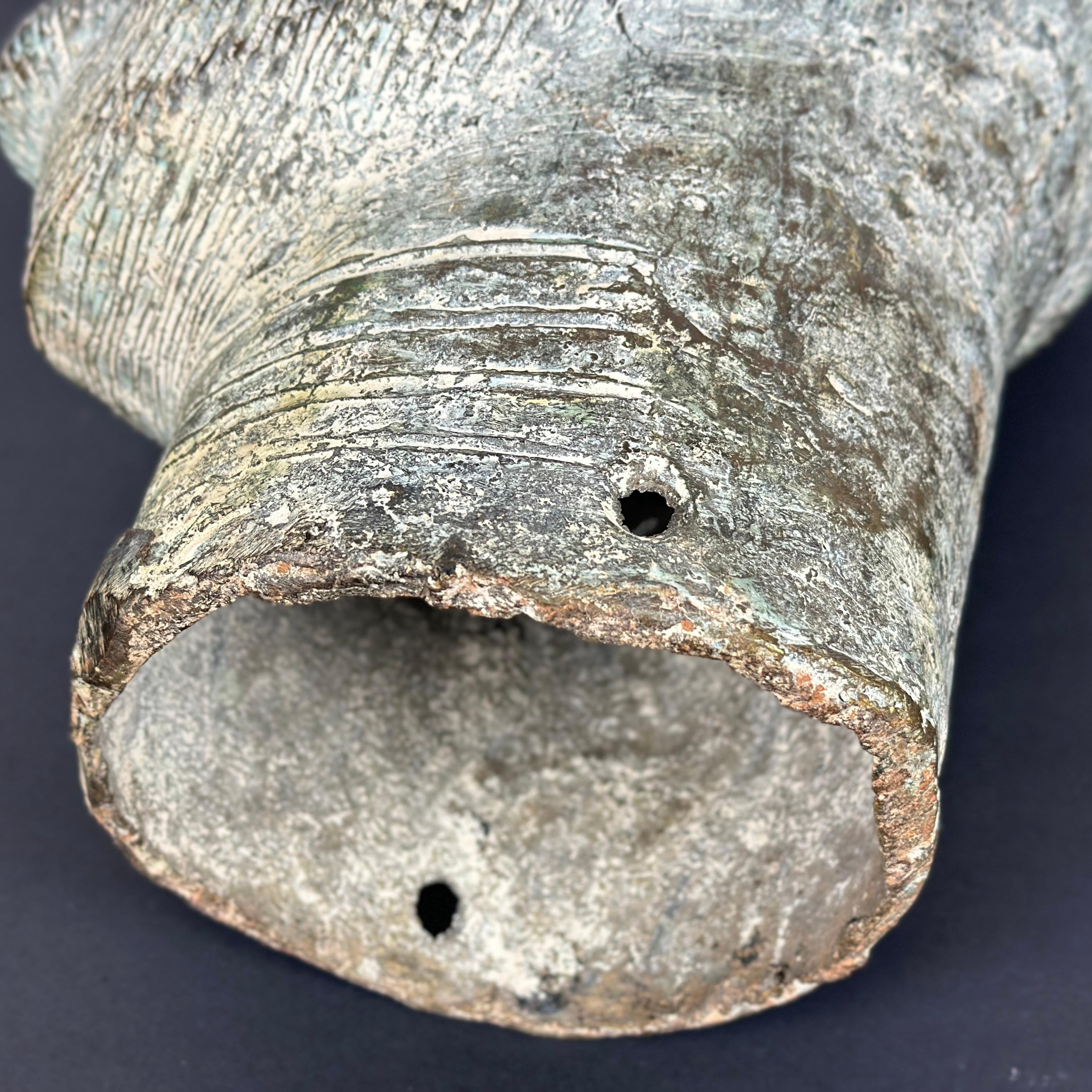 Tête en bronze patiné du Bénin en vente 2