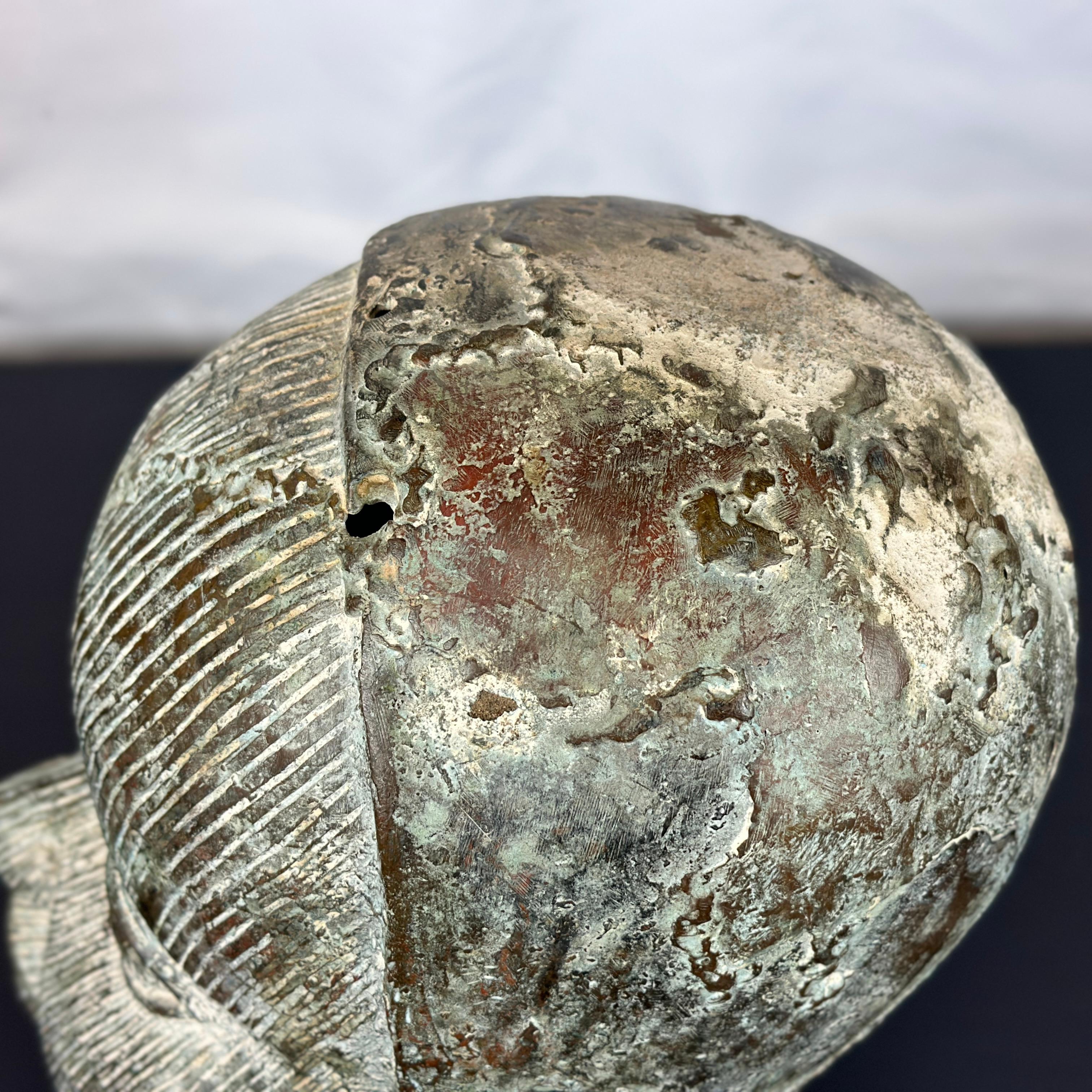 Bronze Tête en bronze patiné du Bénin en vente