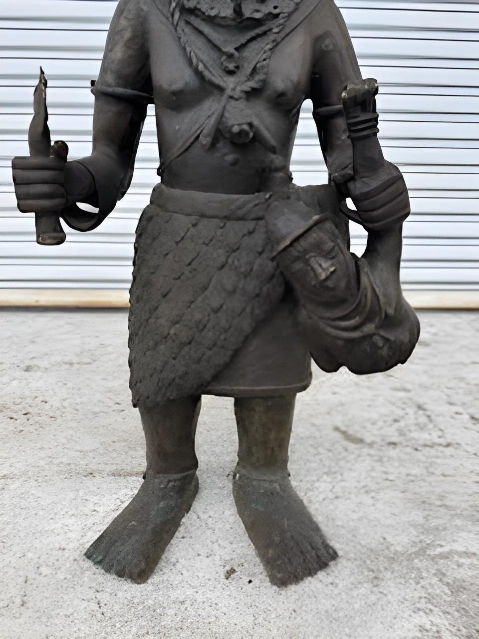 Cast Large 35