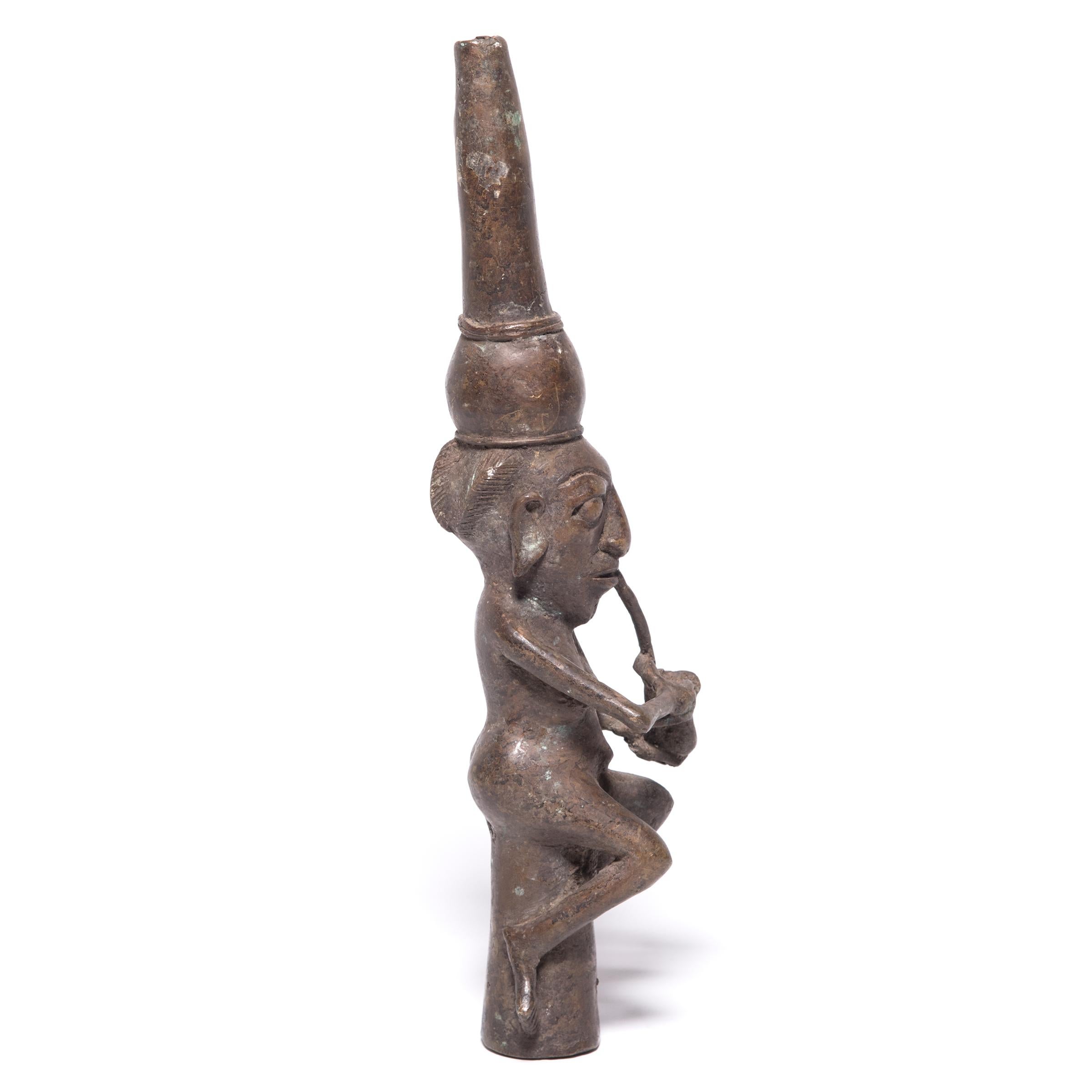 Nigerian Benin-Style Bronze Figural Pipe Mouthpiece For Sale