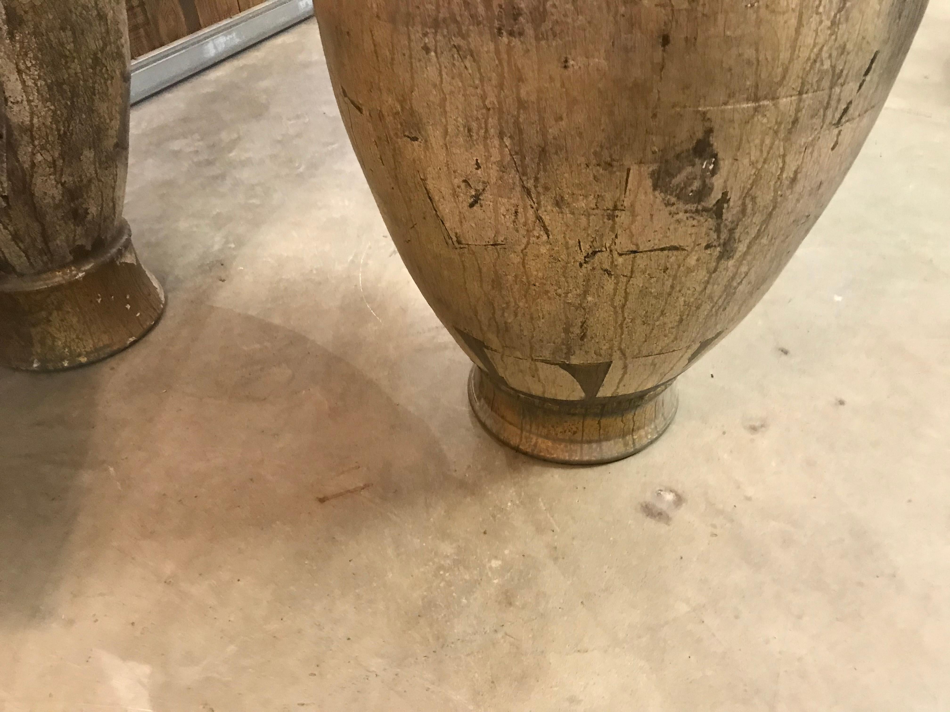 Benjamin Burts Floor Vase In Good Condition For Sale In Miami, FL