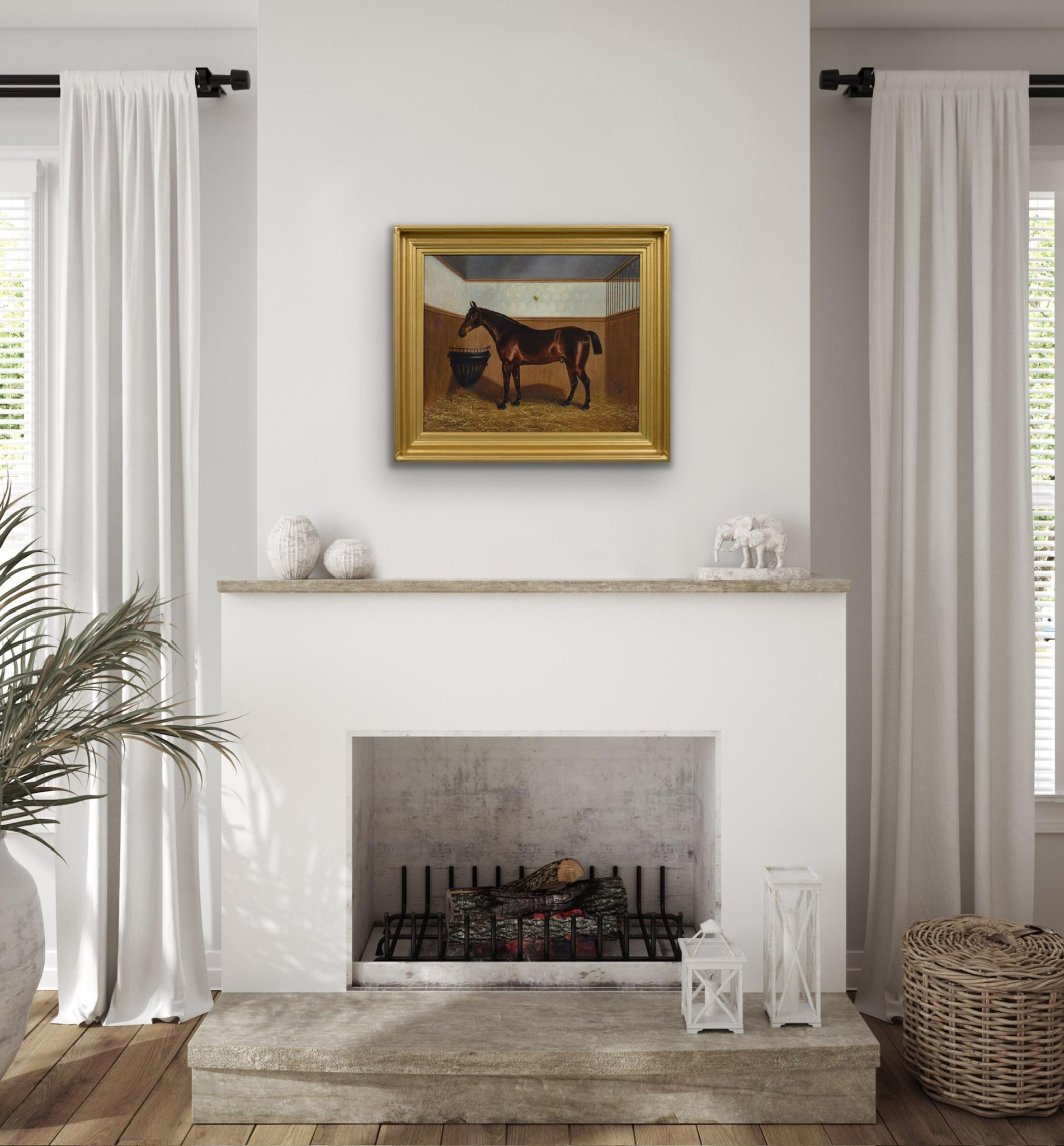 Peinture à l'huile du 19e siècle représentant un cheval bai dans une écurie en vente 1