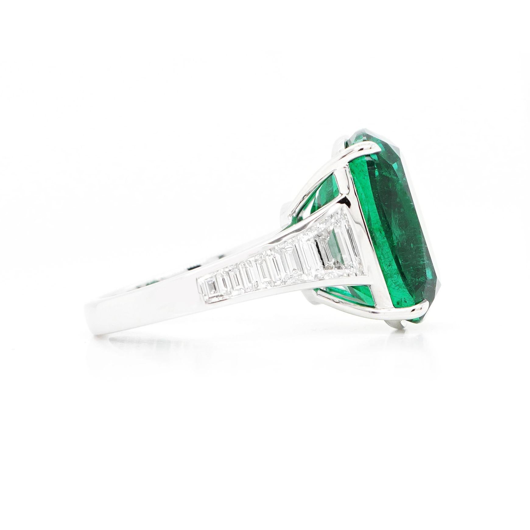 Cushion Cut BENJAMIN FINE JEWELRY 12.39 cts  Emerald with Diamond 18K Ring For Sale