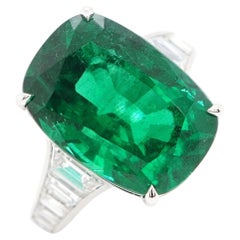 BENJAMIN FINE JEWELRY 12.39 cts  Emerald with Diamond 18K Ring