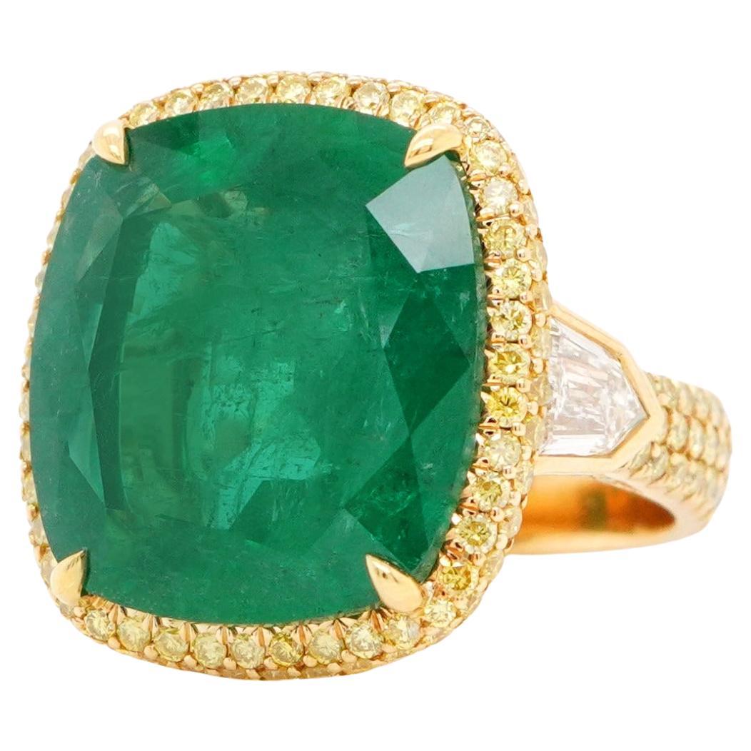 BENJAMIN FINE JEWELRY 15,25 Karat Smaragd mit Diamantring aus 18 Karat