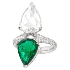 BENJAMIN FINE JEWELRY 2.93 cts Pear Shape Emerald with Diamond 18K Ring