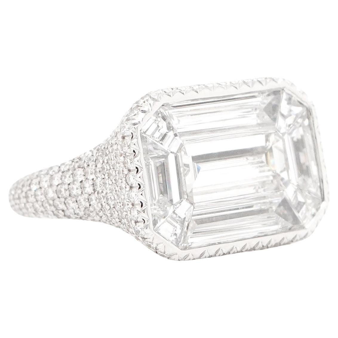 BENJAMIN FINE JEWELRY 3.05 cts Pie Cut Diamond 18K Ring For Sale