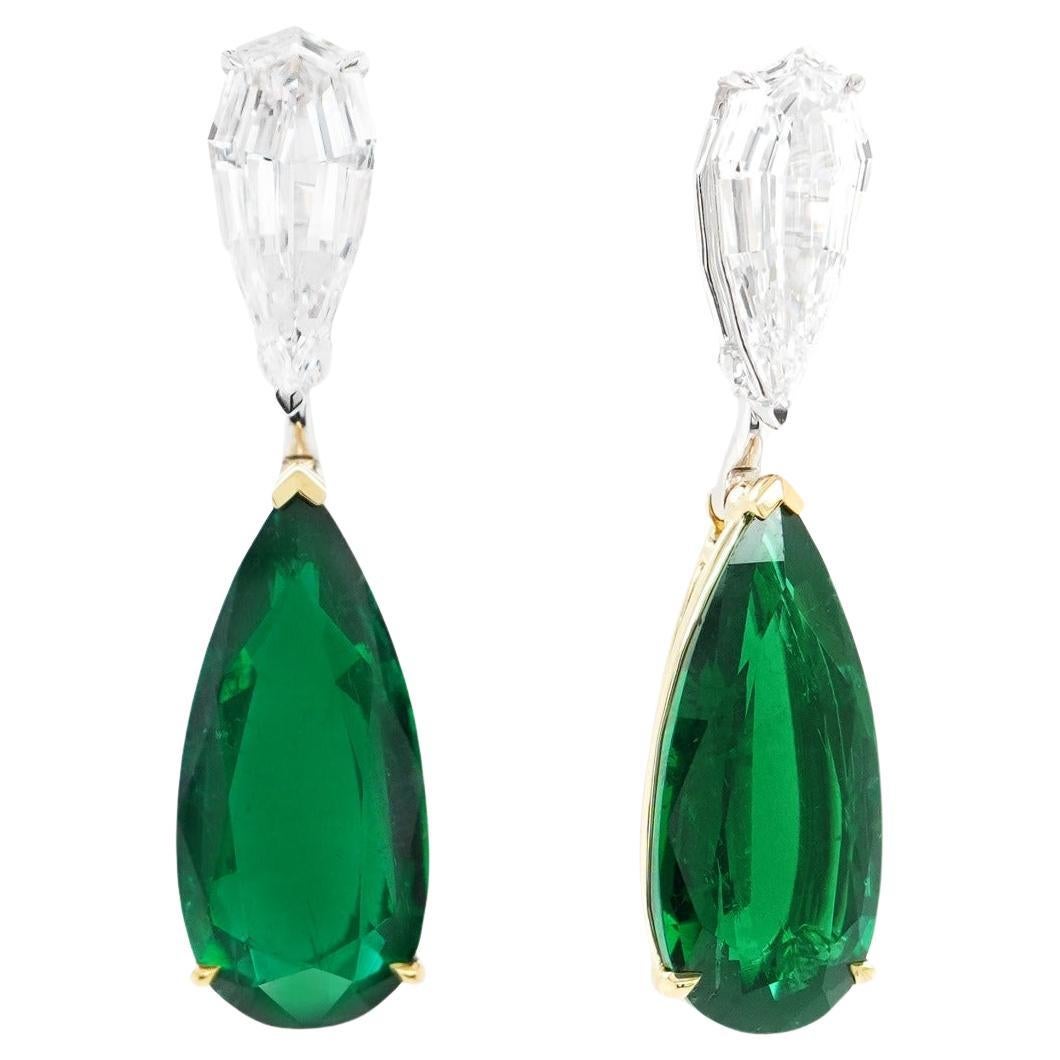 BENJAMIN FINE JEWELRY 4.65 / 4.14 cts Emerald with Diamond 18K Earrings 