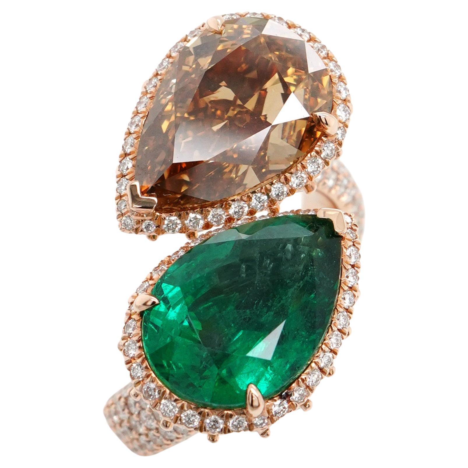 BENJAMIN FINE JEWELRY 5,01 / 4,75 Karat Smaragd mit Fancy Diamant 18K Ring im Angebot