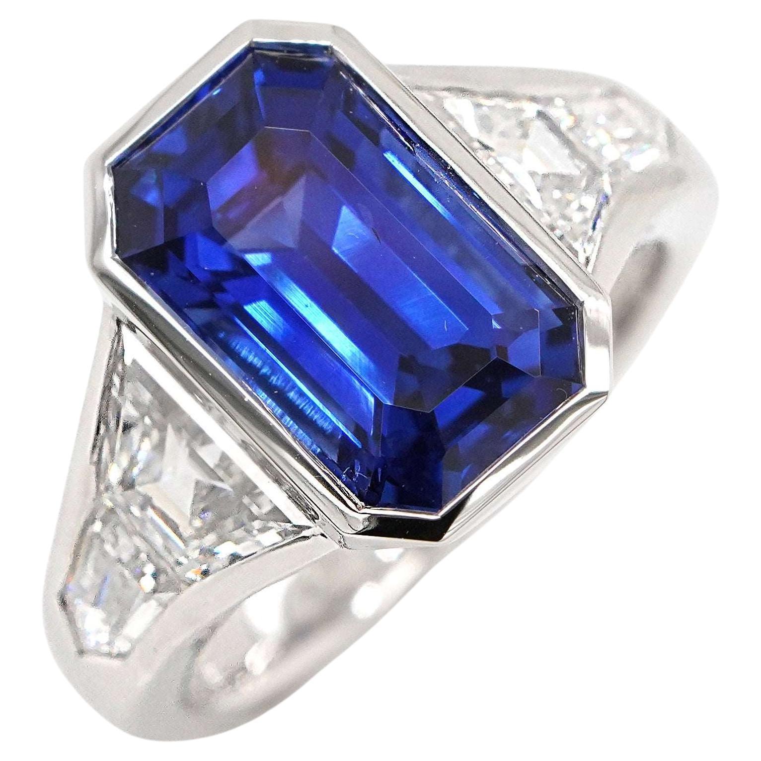 BENJAMIN FINE JEWELRY 5.03 cts Blue Sapphire with Diamond Ring 18K Ring For Sale