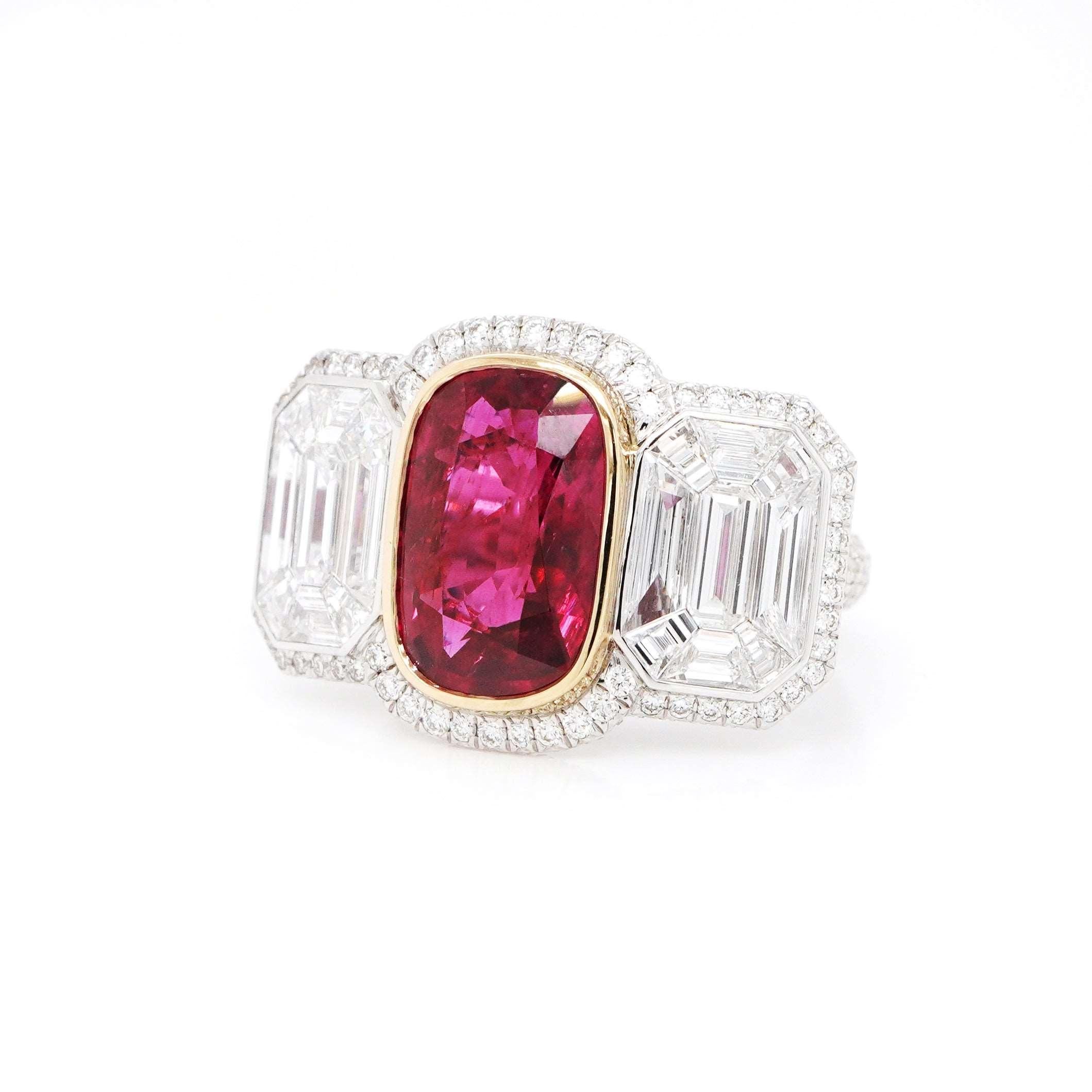 Modern BENJAMIN FINE JEWELRY 5.37 cts Siam Ruby with Pie Cut Diamond 18K Ring For Sale