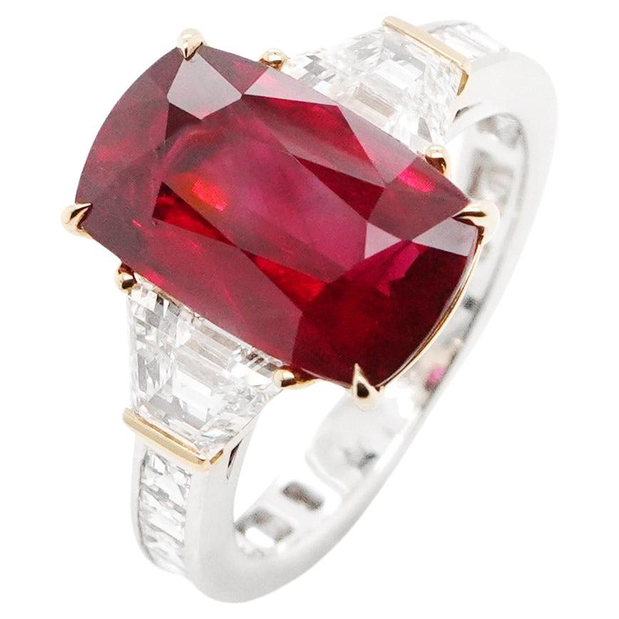 BENJAMIN FINE JEWELRY 5.39 cts Ruby with Diamond 18K Ring For Sale