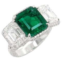 BENJAMIN FINE JEWELRY 5.45 cts Emerald with Diamond 18K Ring