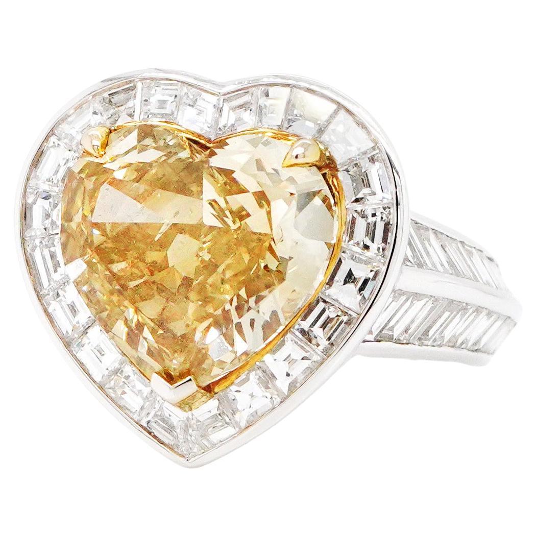 BENJAMIN FINE JEWELRY 5.92 cts Heart Shape Yellow  Diamond 18K Ring