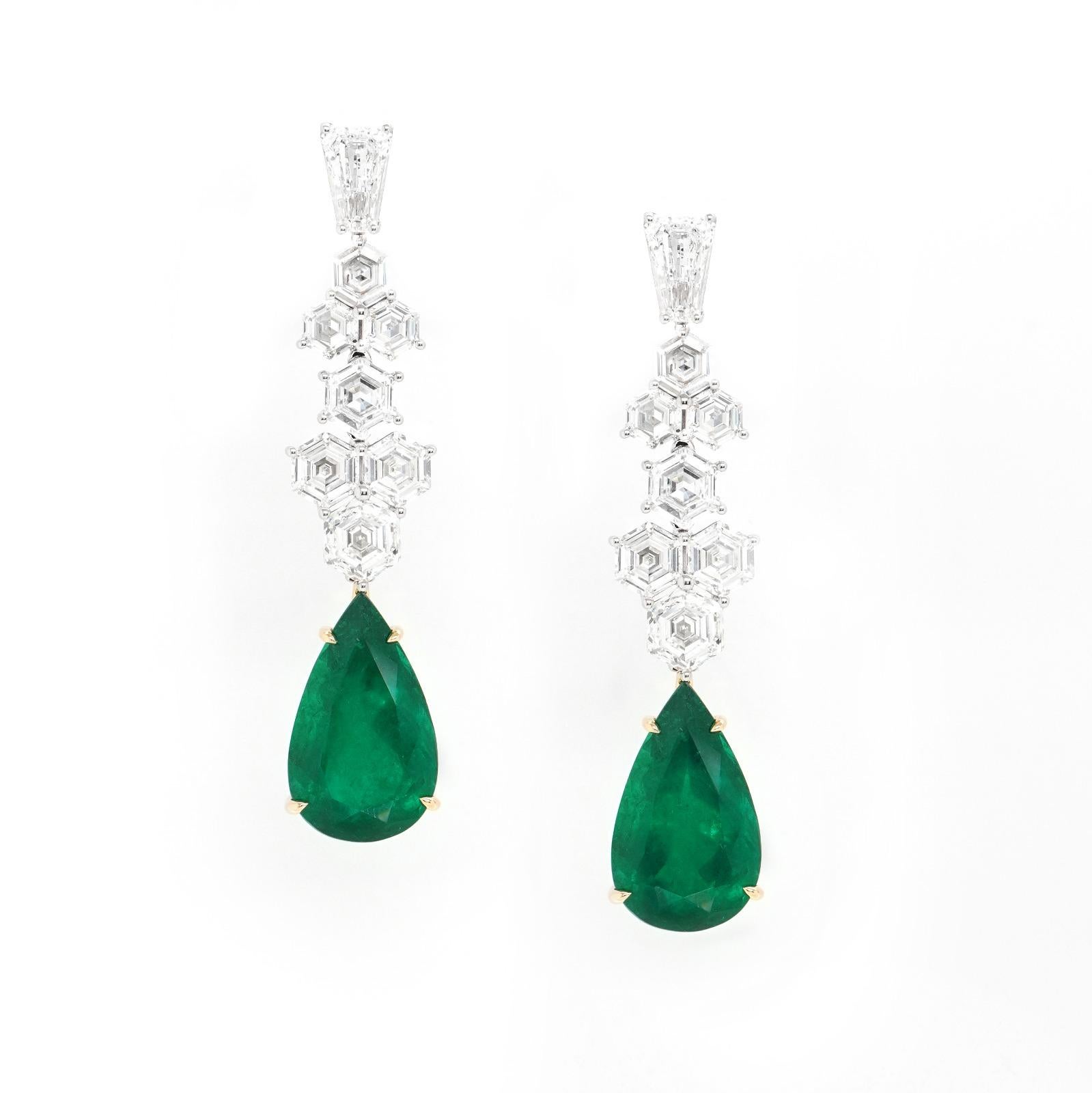Modern BENJAMIN FINE JEWELRY 6.64 / 6.42 cts Minor Oil Colombian Emerald 18K Earrings For Sale