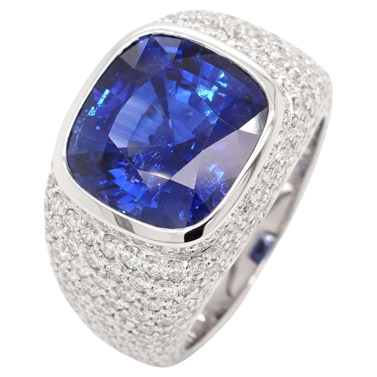 BENJAMIN FINE JEWELRY 7.31 cts Blue Sapphire with White Diamond Pavé 18K Ring For Sale