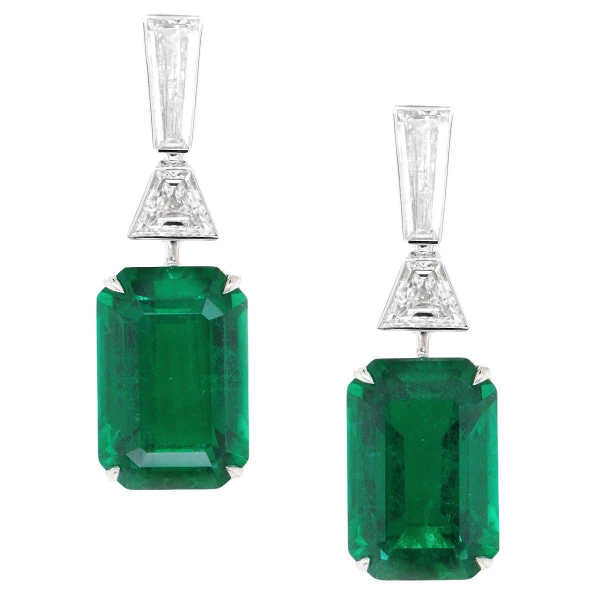 BENJAMIN FINE JEWELRY 9.22 / 9.14 cts  Emerald with Trapeze Diamond 18K Earrings For Sale