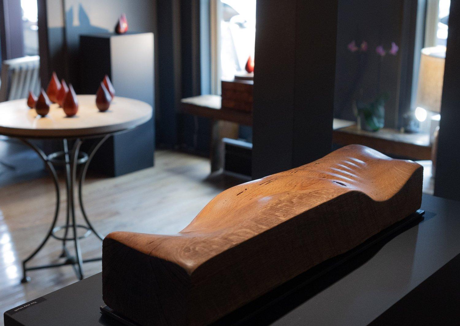 Sirenes - Oak intagliato, Steele, Feltro - Sculpture Contemporaneo di Benjamin Heller
