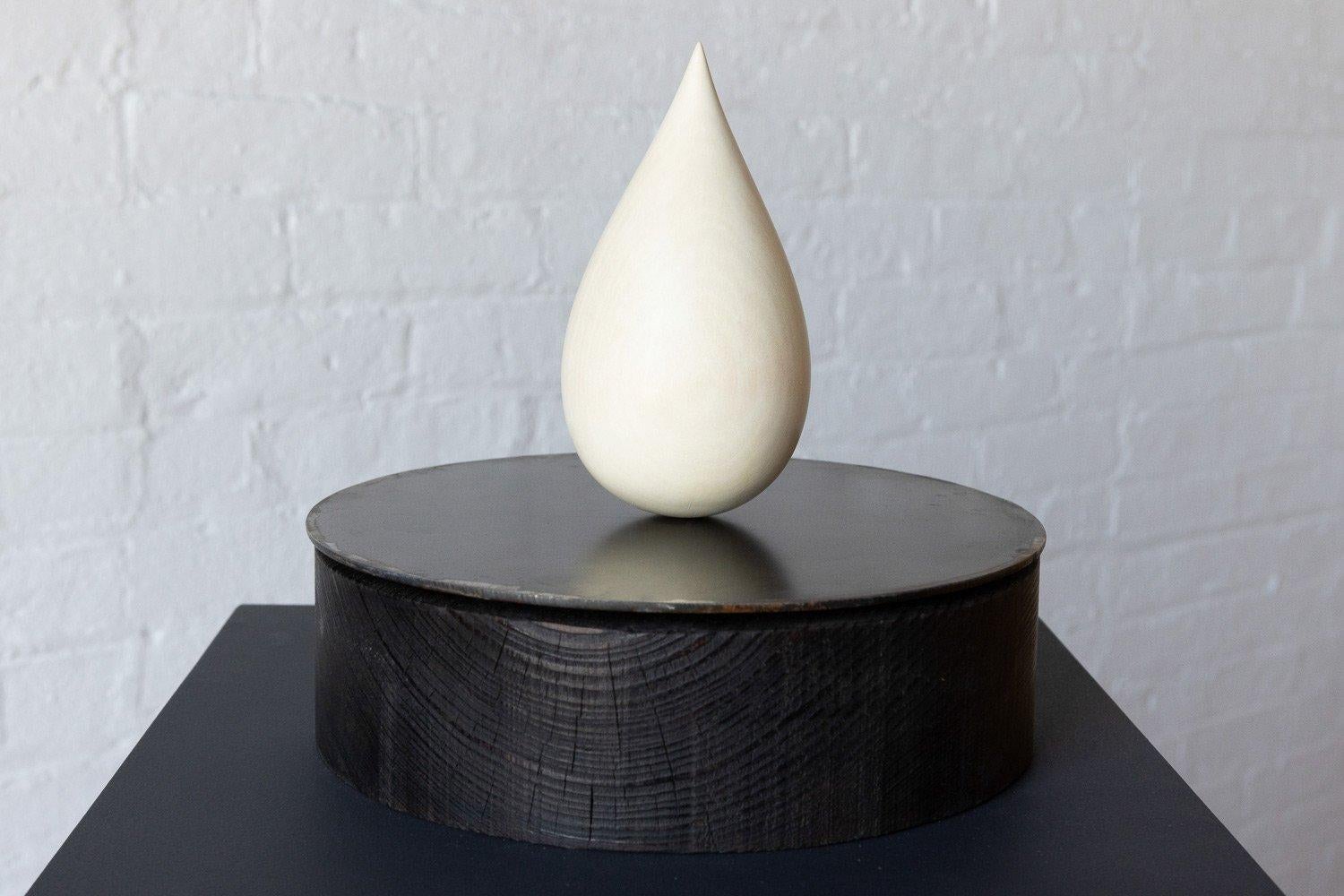 Gota blanca - Tilo tallado, lastre interno de plomo