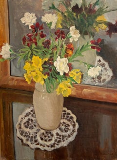 Bouquet de fleurs sur un napperon