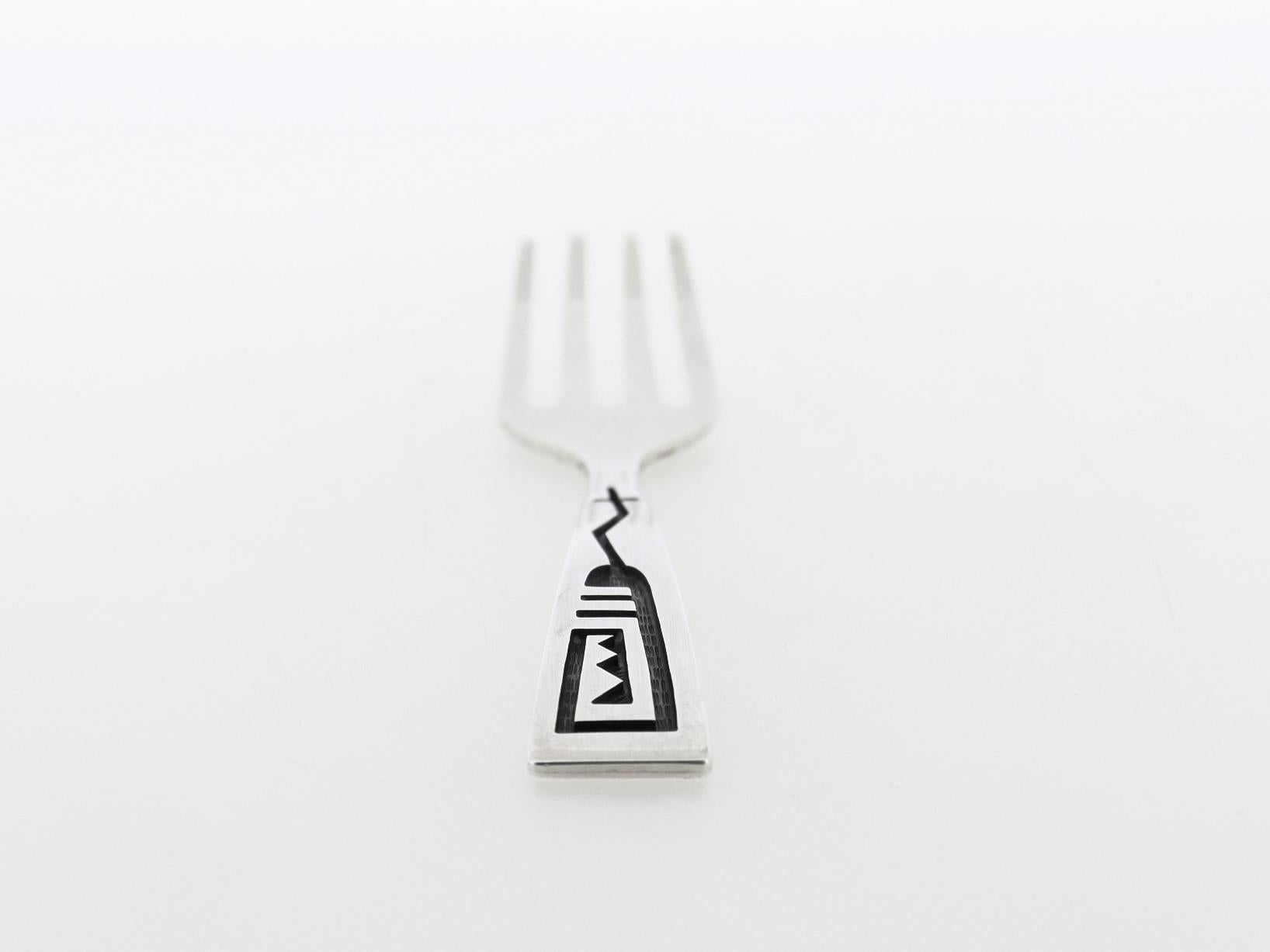 Benjamin Mansfield Nativo Americano Hopi Silvercrafts Guild Tenedor pequeño de plata en Bueno estado para la venta en Philadelphia, PA