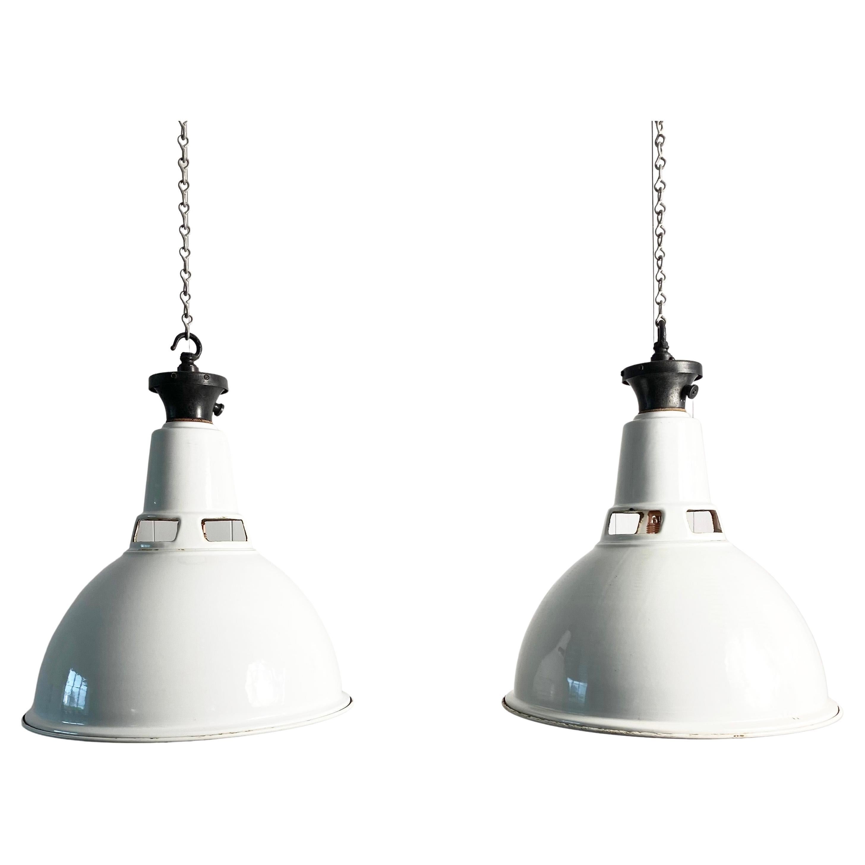 This run of vintage factory lights was sourced from the Shell Refinery in Carrington, Manchester.

Benjamin was an Electric Manufacturing company originally founded by Reuben Berkley Benjamin in the late 19th century in Chicago, Illinois, USA.