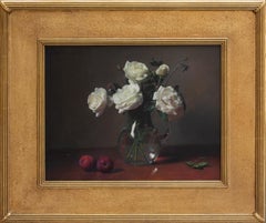 Weiße Rosen mit Pflaumen