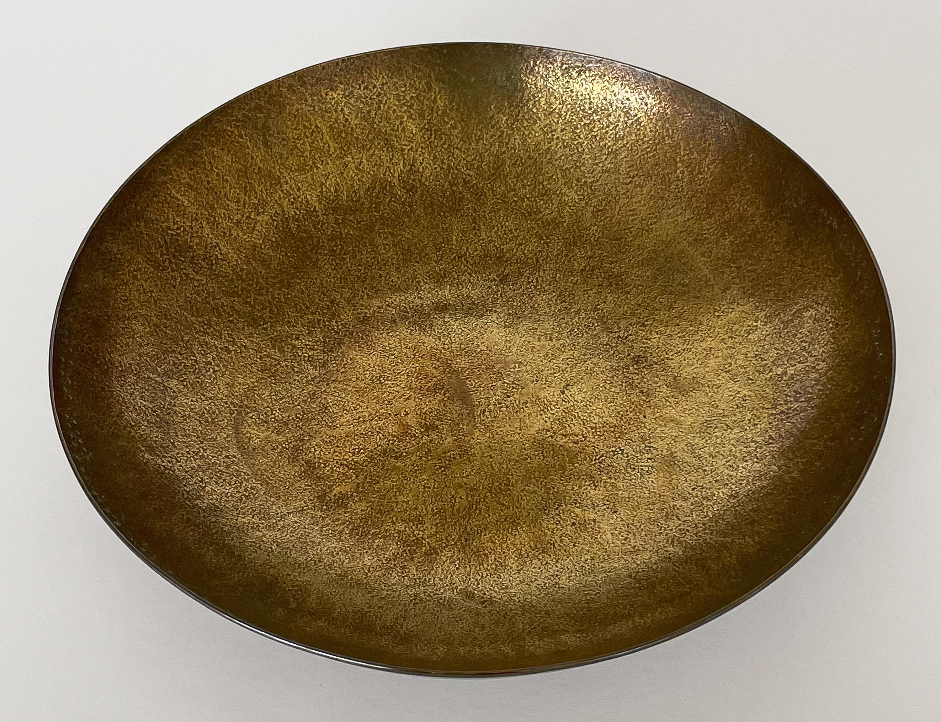 A 1930s Bauhaus large round hammered bronze bowl by Benno Meyer. 13.25