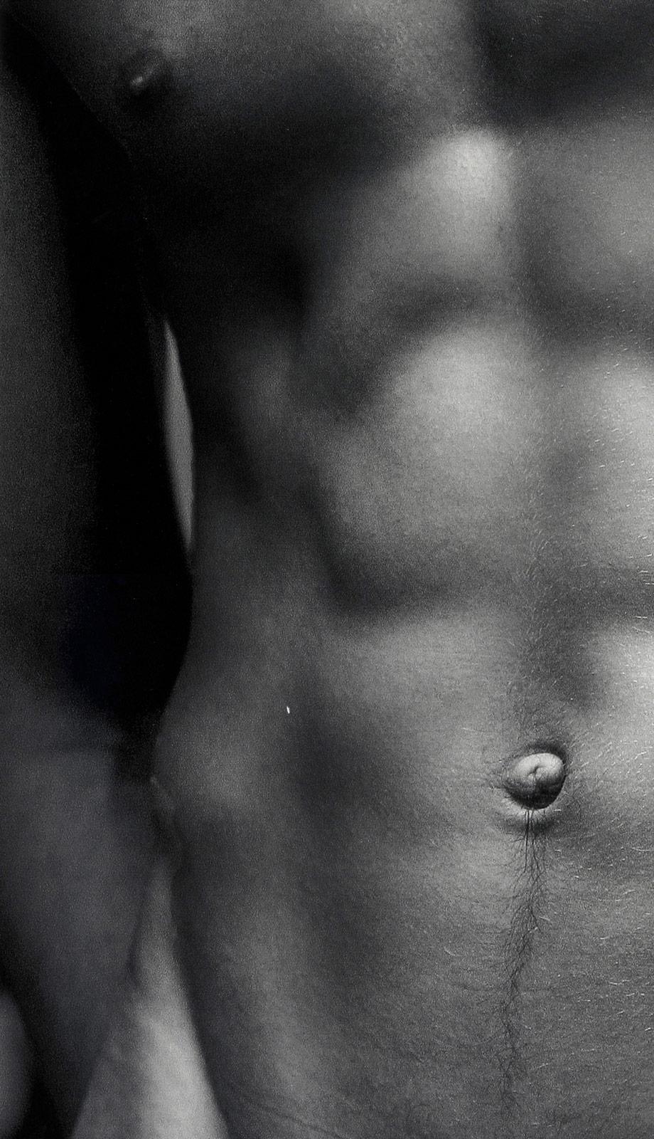 Mohamed (Magnificent sculpted abs of a young Czech maleI - Contemporary Photograph by Benno Thoma