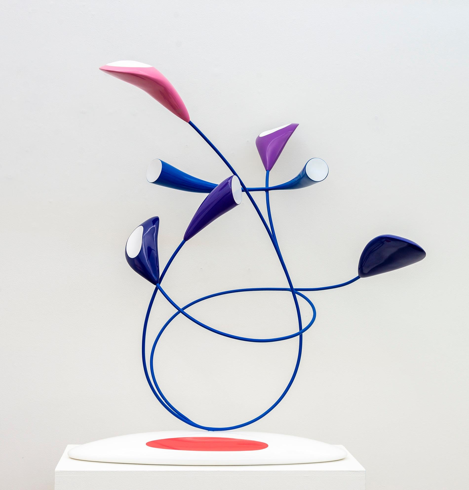 This abstract pop art table top wooden sculpture depicts flowers.
 
The whimsical and playful minimalist sculptures of Benny Katz have attracted international collectors. Katz focuses on form, volume and colour. Each one of his delightful flower