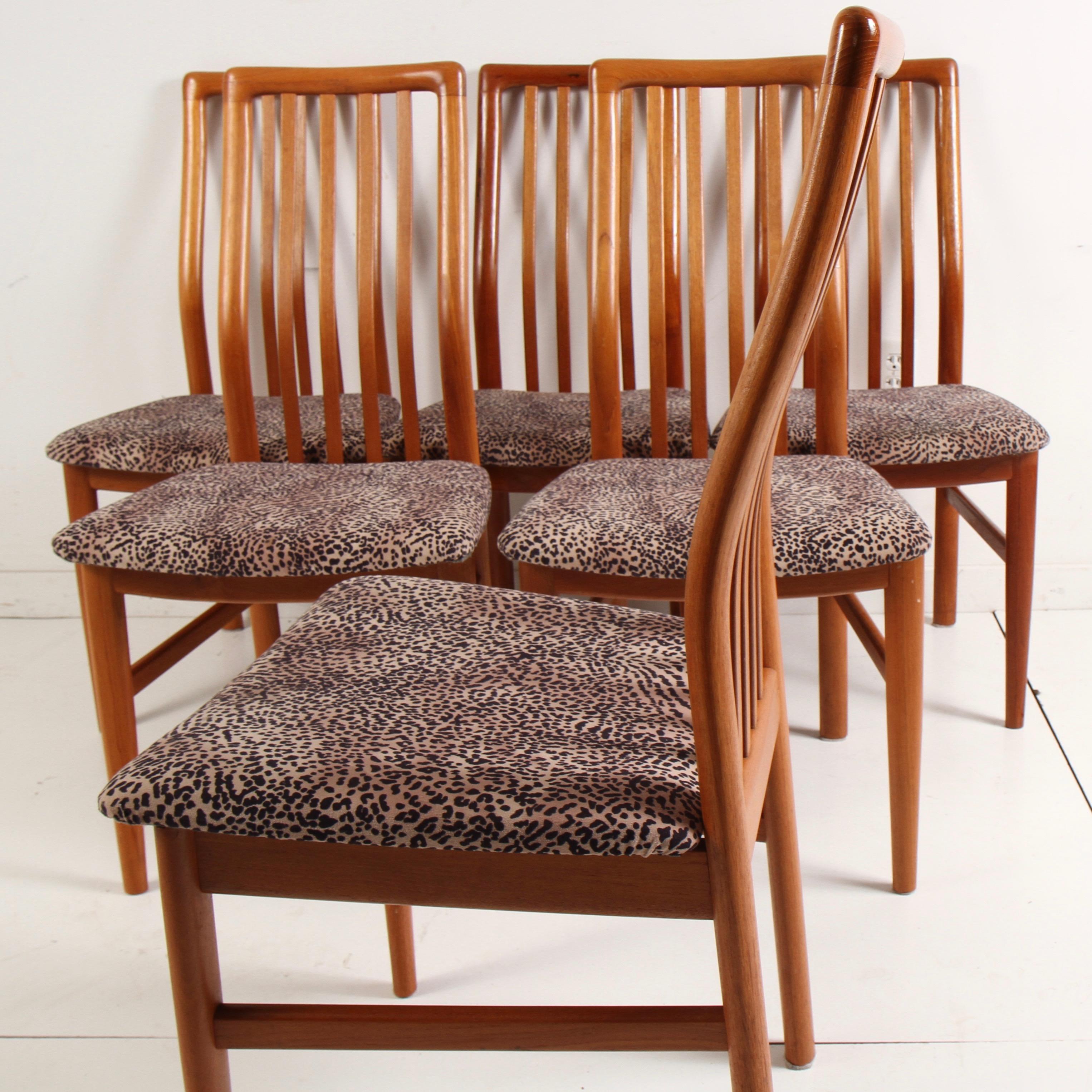Fabric Benny Linden Style Teak Dining Chairs by SVA Møbler For Sale