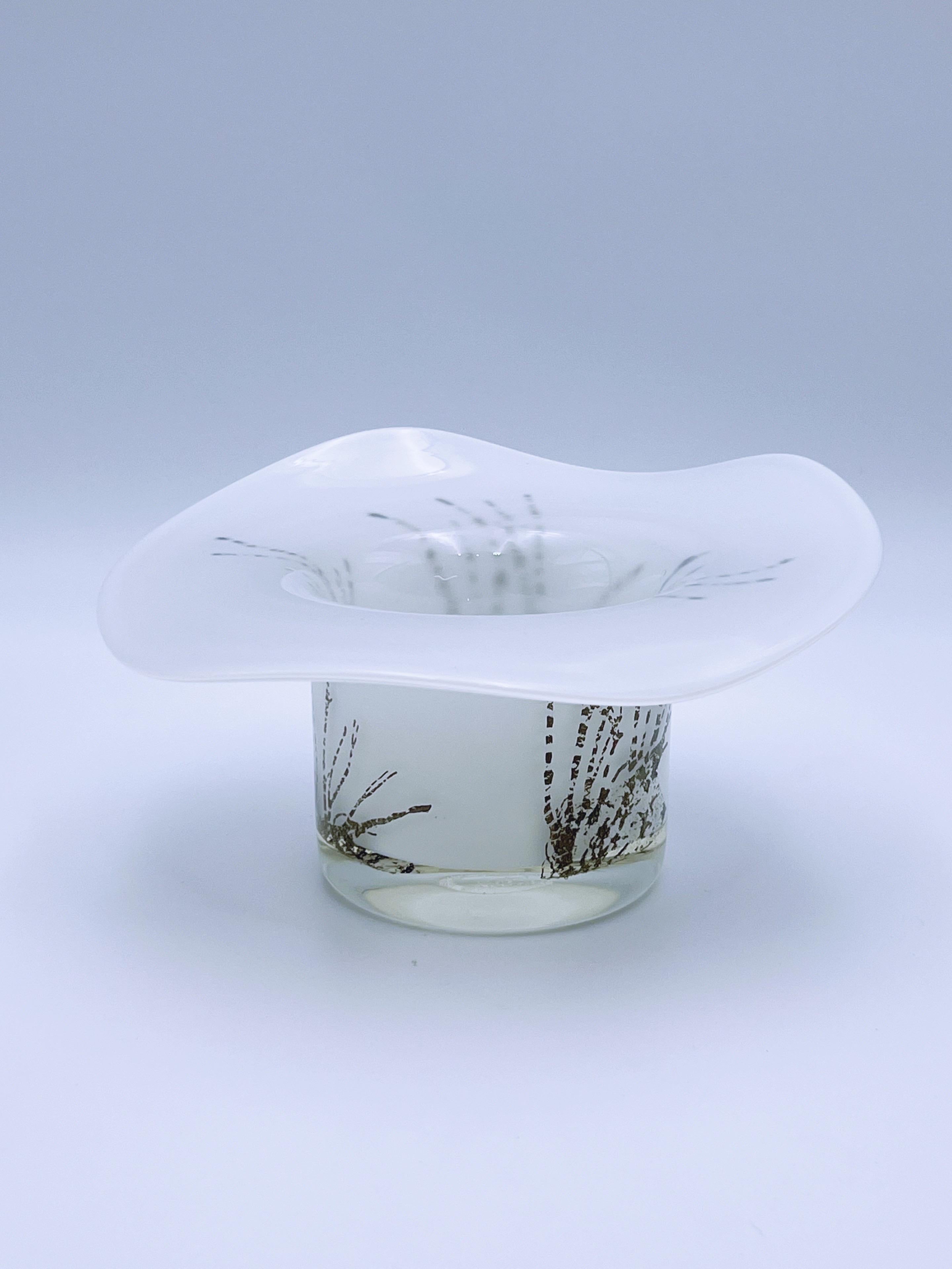 Fine XX secolo Benny Motzfeldt (1909-1996) per PLUS Norway, vaso in vetro artistico norvegese degli anni 1970/80 in vendita