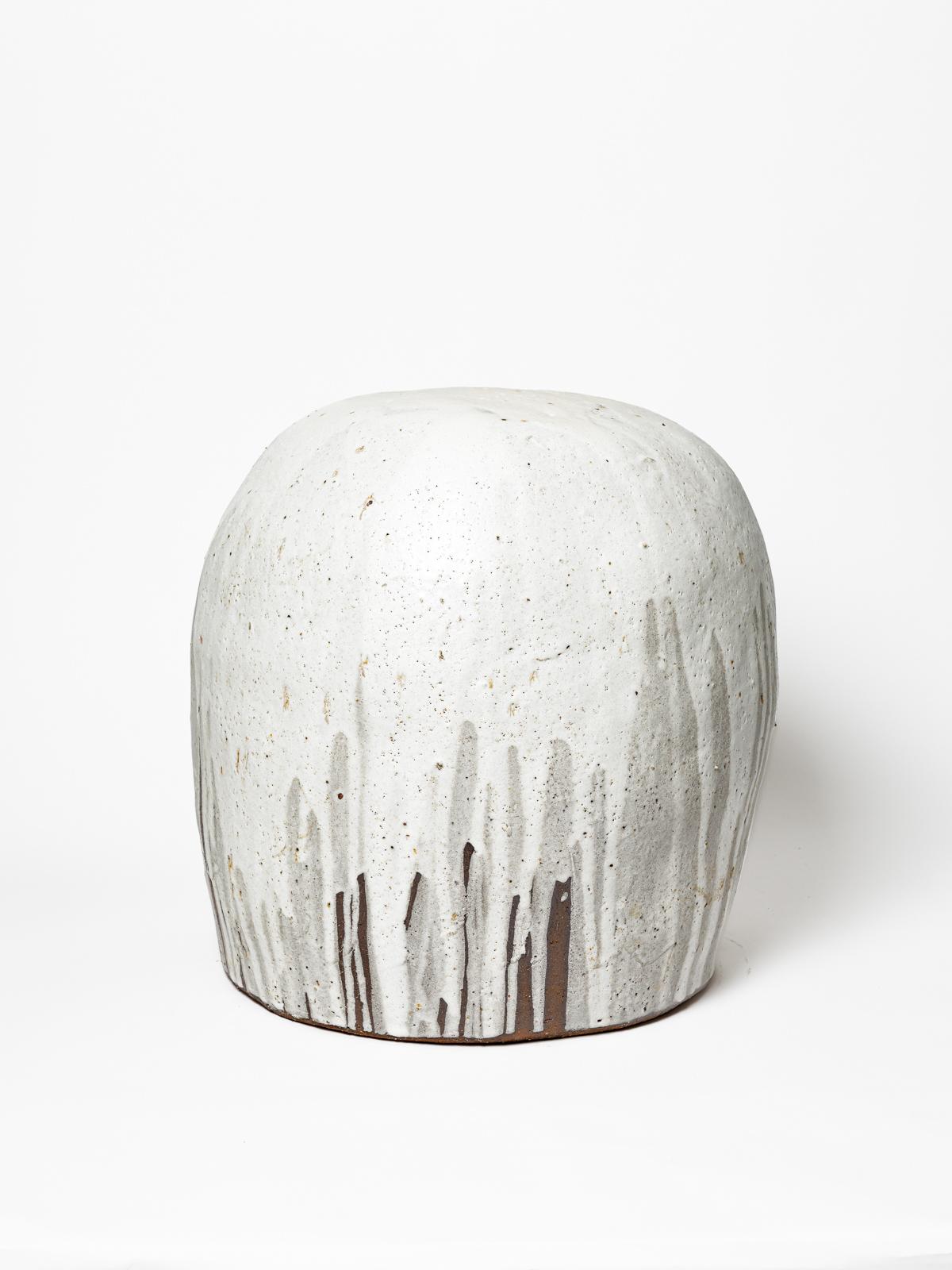 XXIe siècle et contemporain Benoit Audureau grand tabouret en céramique blanc et bleu design du 21ème siècle 47 cm en vente