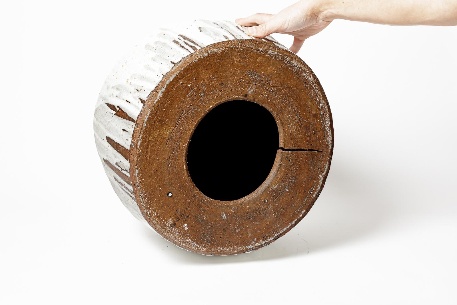 Céramique Benoit Audureau grand tabouret en céramique blanc et bleu design du 21ème siècle 47 cm en vente