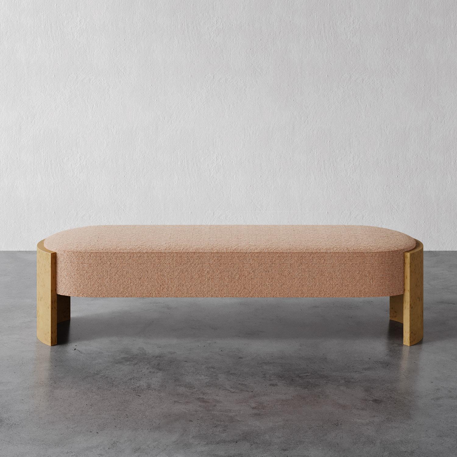 Banc Benoit en velours de coton Dune (Blonde Burl)  par Christiane Lemieux Neuf - En vente à New York, NY