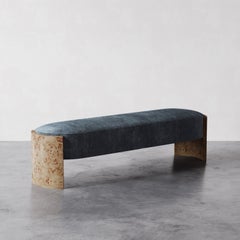 Gebogene „Benoit“-Bank aus Wurzelholz in tiefem Teal-Kunstmohair von Christiane Lemieux