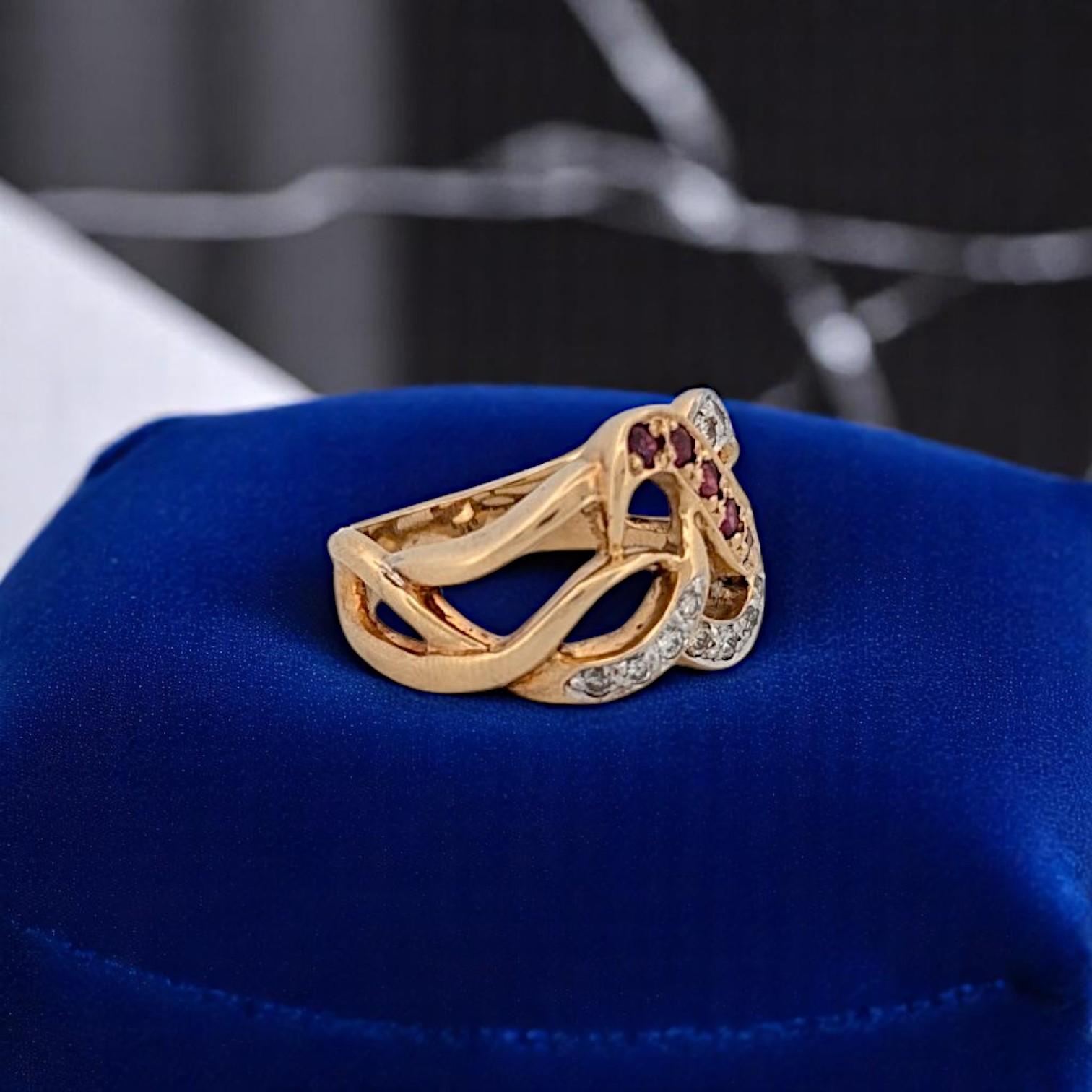 Bague Benoite rubis diamant, or jaune 14 carats avec rubis et diamants naturels Neuf - En vente à Greeneville, TN