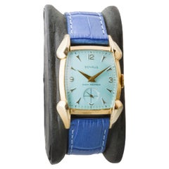 Benrus Gold Filled 1940's Art Deco Classic Tortue Form mit benutzerdefinierten blauen Zifferblatt