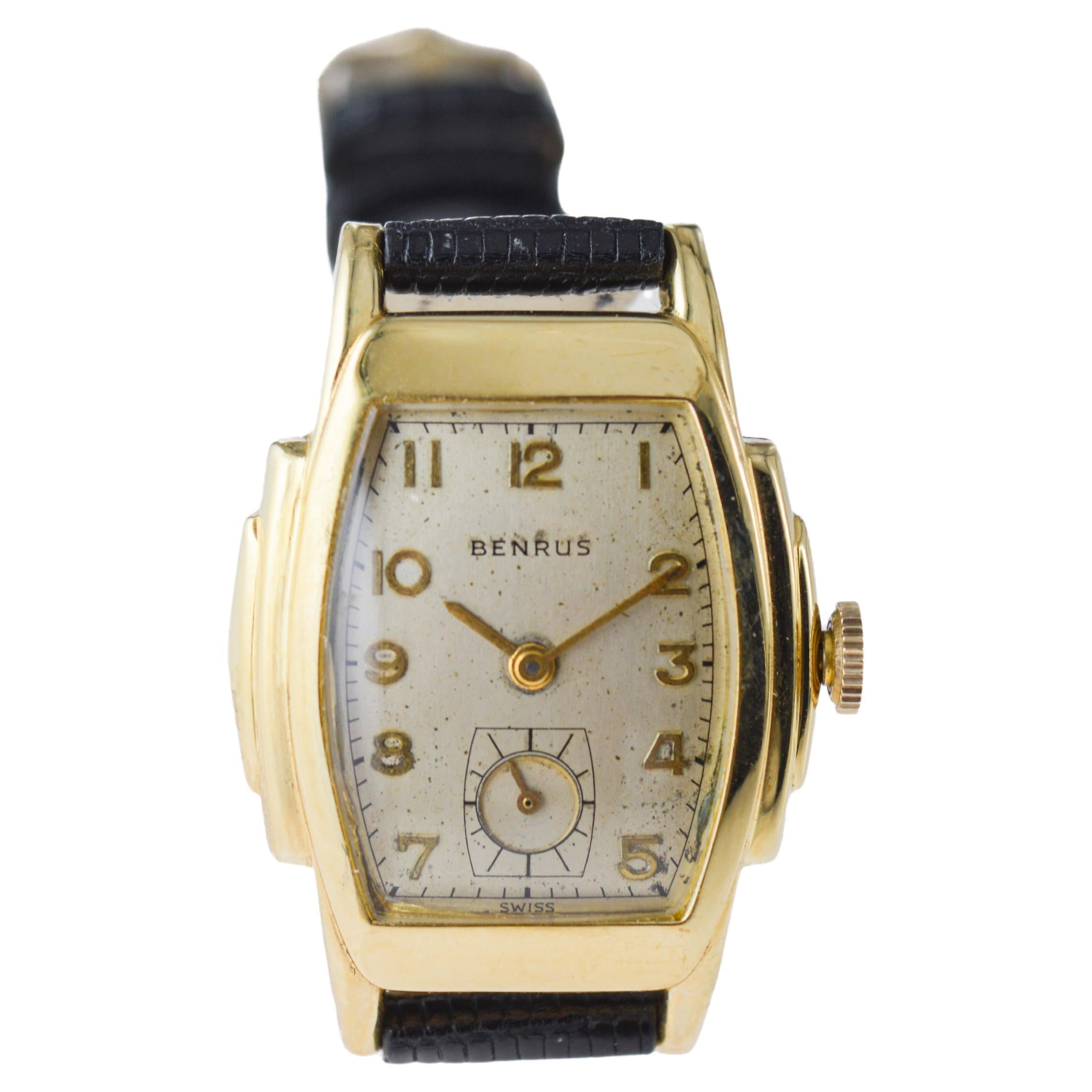 Women's or Men's Benrus Gold-Filled Art Deco Watch circa, 1940's with Original Dial  For Sale